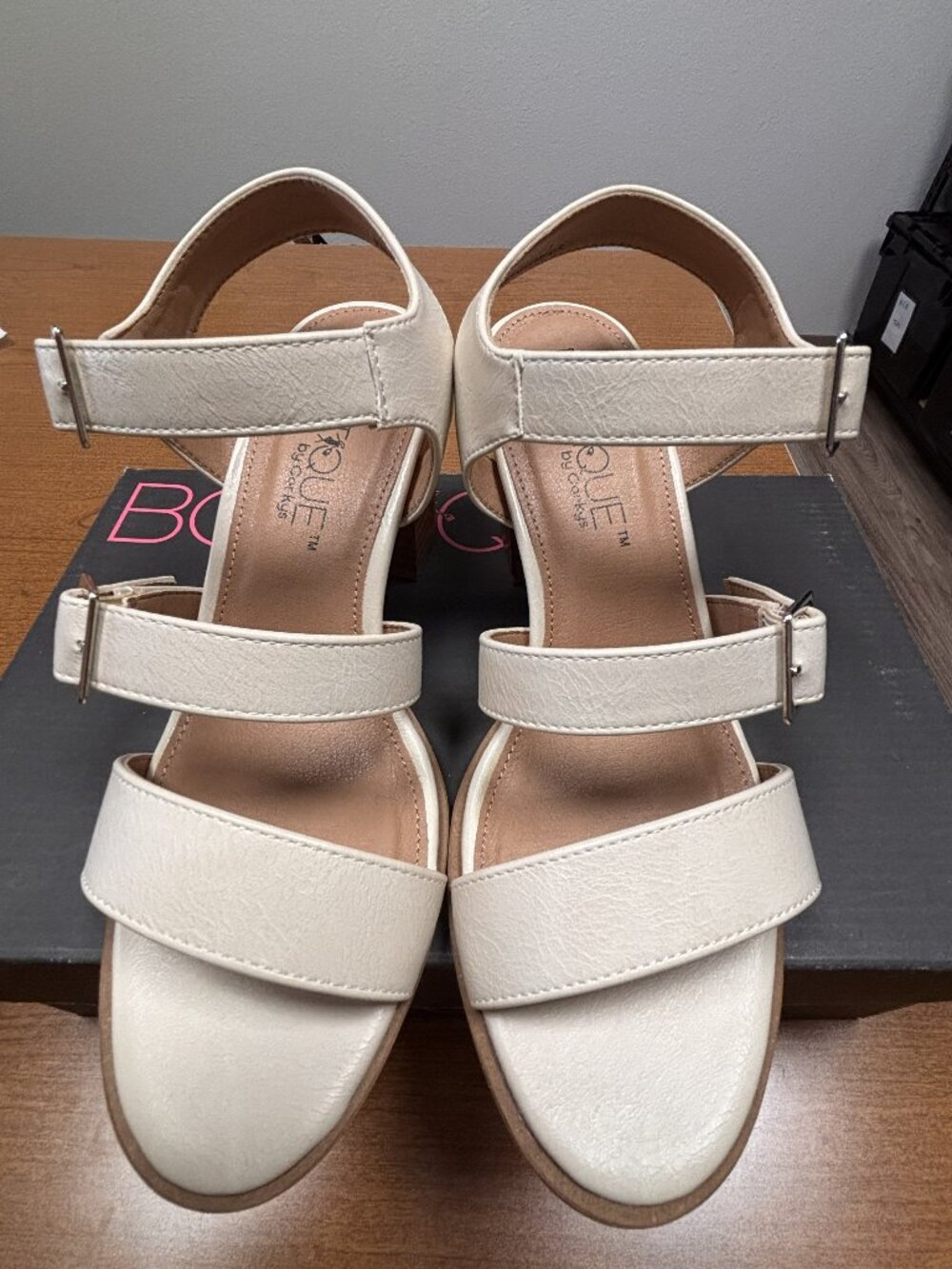 Boutique by Corkys Banter Heels Cream Strappy Block Heel Sandals Size 8
